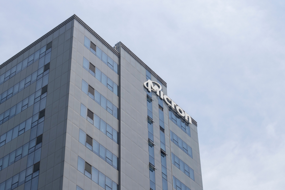 Micron Stock Rises as SK Hynix Boosts Investment