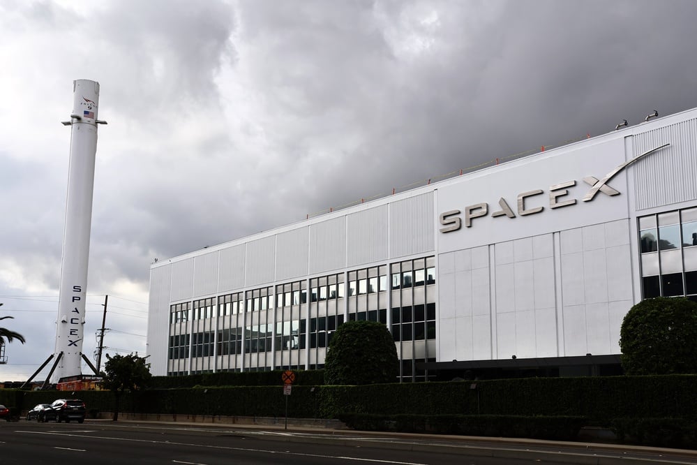 SpaceX Stock Falls as Musk Pushes AI Ambitions